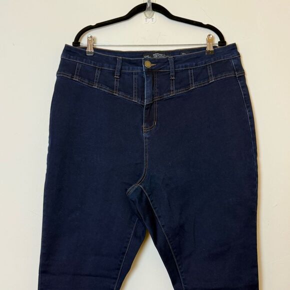 City Chic Plus Size Harley Corset Skinny Jeans, Size 20 Short Dark Rinse— NWOT - Picture 6 of 14